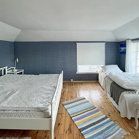 2 Bedroom Awesome In * Фарсунн