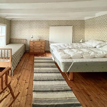 2 Bedroom Awesome In Дом отдыха Фарсунн